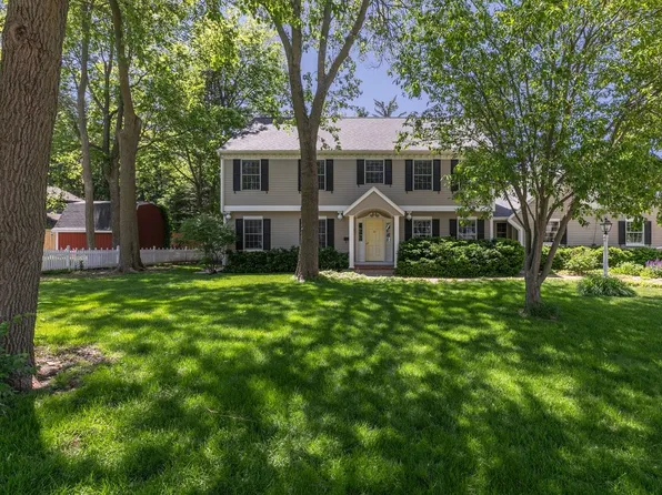 1311 W 2nd St, Pella, IA 50219