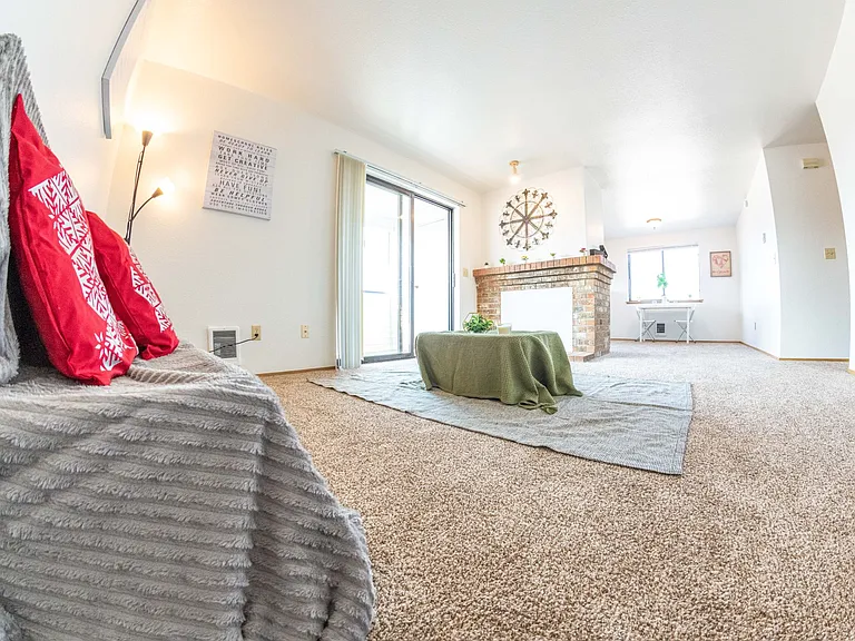 3601 & 3609 I St NE — Photo 3