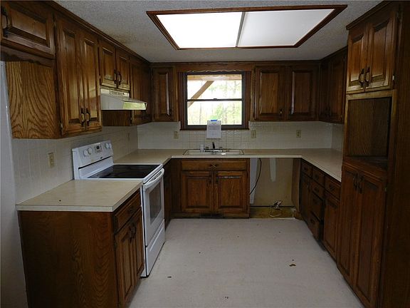 4th image of 3 Chelsea Ln