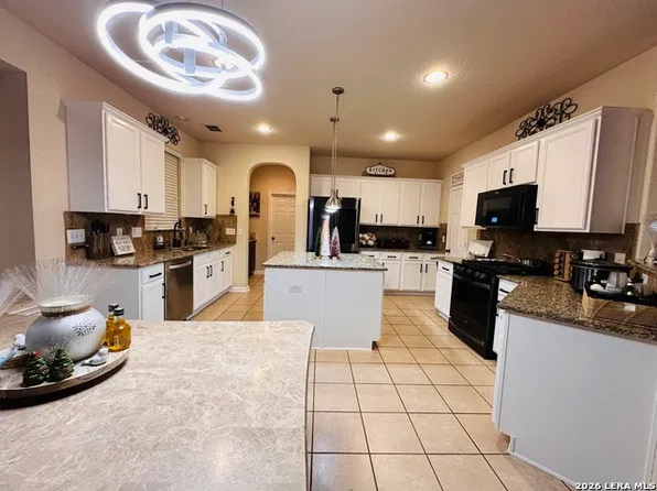 5706 Pioneer Path, San Antonio, TX 78253