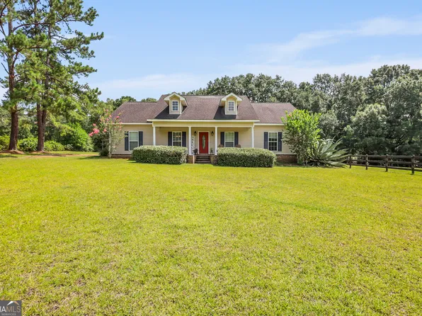 311 Bailey Dr, Jesup, GA 31545