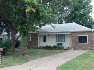 1410 N Poplar St, Wellington, KS 67152