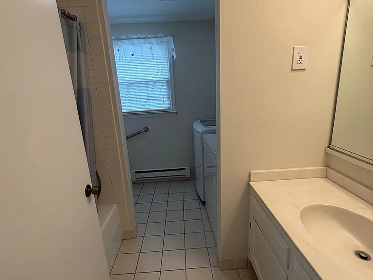 493B Somerset Ln — Photo 15