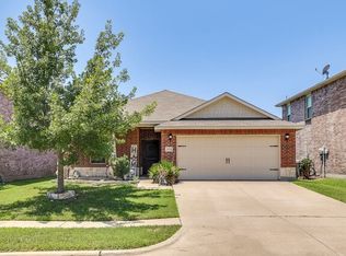 9004 Cloudveil Dr, Arlington, TX 76002