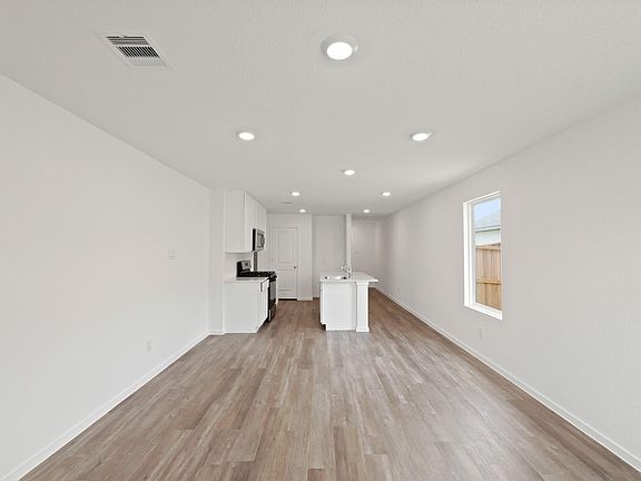 3rd image of 11634 Ruffian Dr
