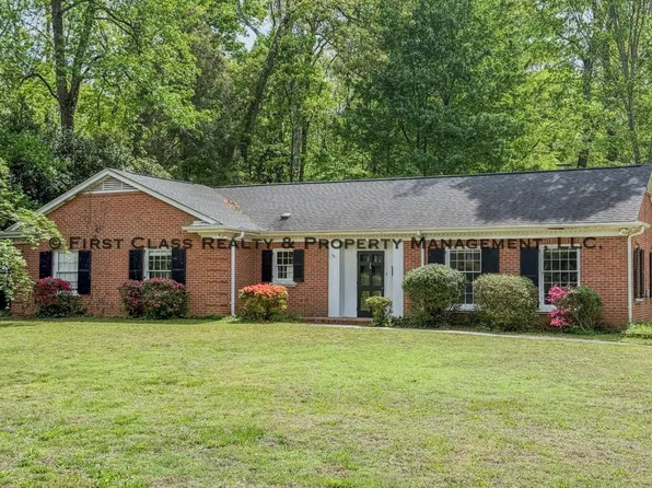 500 Ashworth Rd, Charlotte, NC 28211