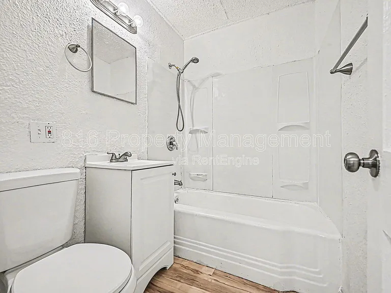 4216 Cleveland Ave — Photo 9