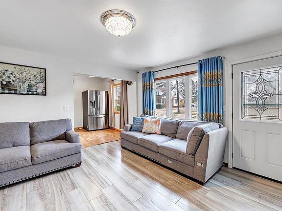 4th image of 814 3rd St
