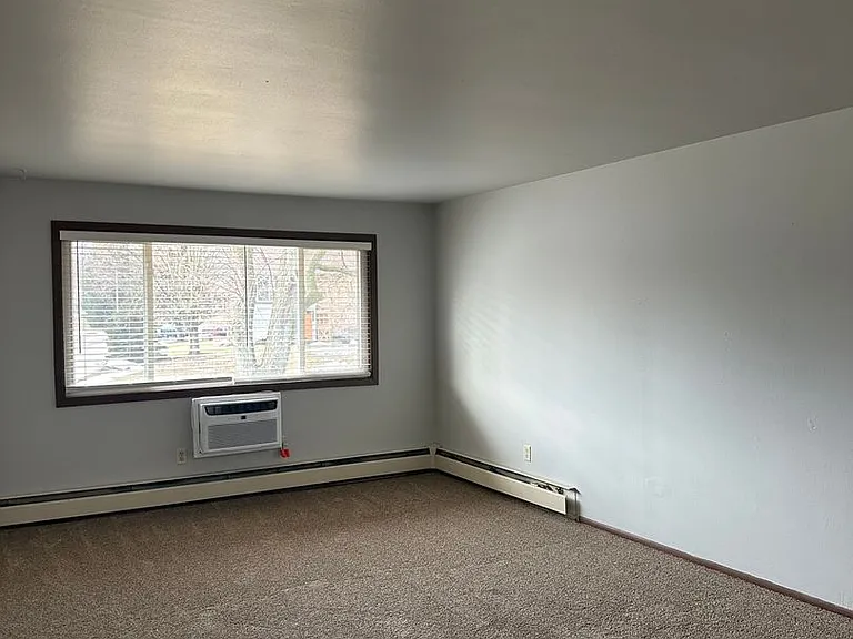 Sunnyview Apartments — Photo 6