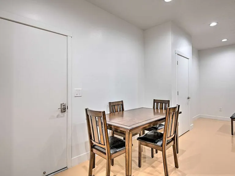 2324 S Green St #U3 — Photo 13