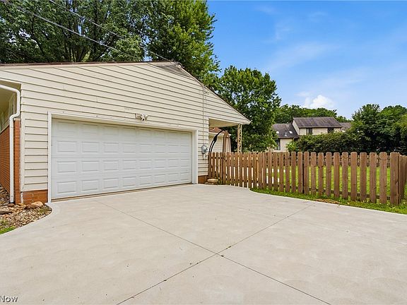 5th image of 4828 Echoglenn St NW