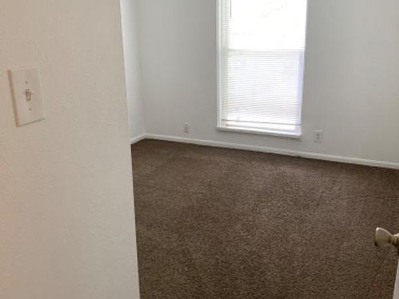 5th image of 6466 Lupine Ter