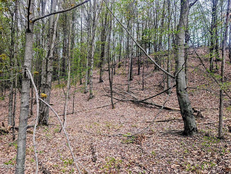 4th image of 452 Johnson Hill Road