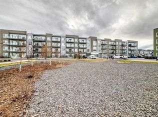 33 N Carringham Gate NW #3104, Calgary, AB T3P2H6
