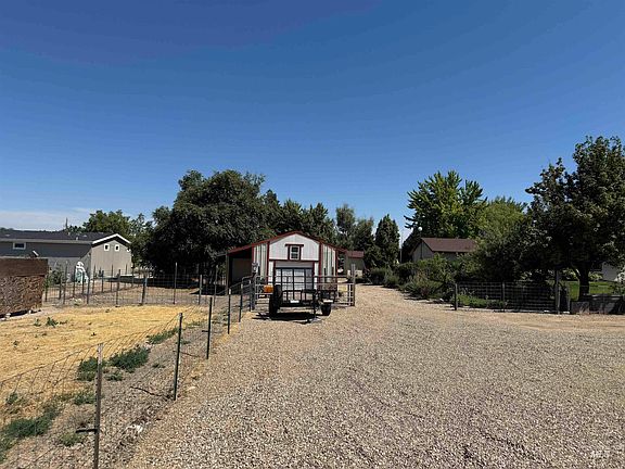 5th image of 7809 Willow Creek Dr