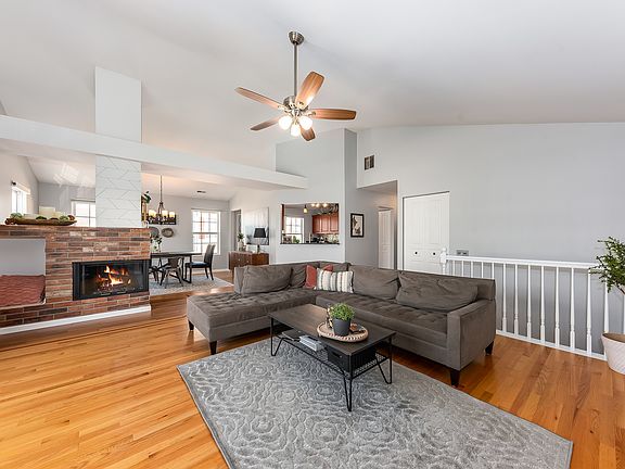 5th image of 227 Arboretum Dr