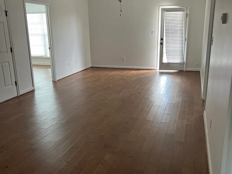 449 Tarsel Ct — Photo 2