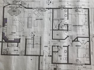 993 Golf View Ave, Zumbrota, MN 55992