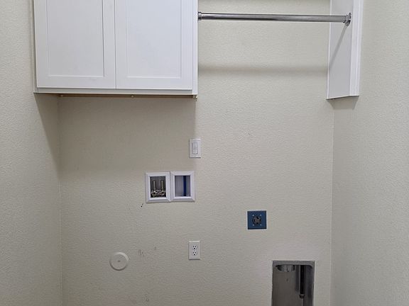 2nd image of 6556 Harapon St