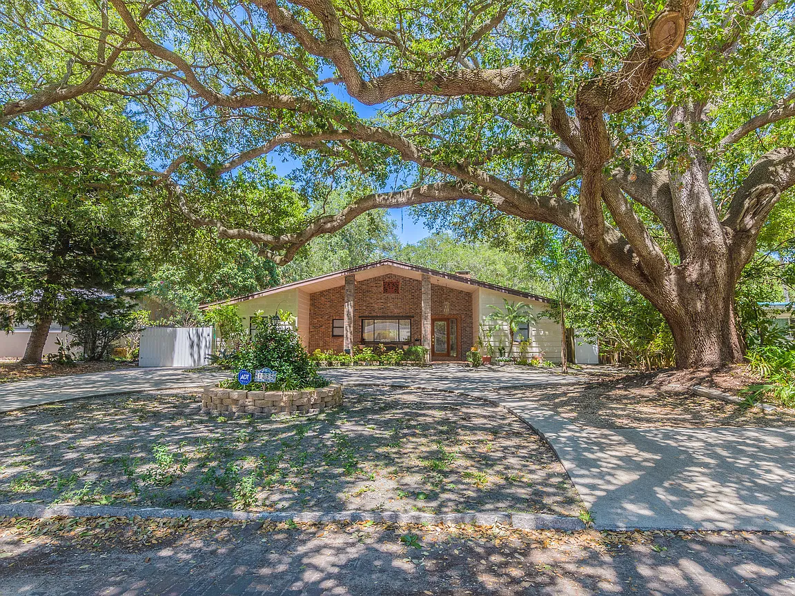 1235 Jungle Ave N, Saint Petersburg, FL 33710 | Zillow