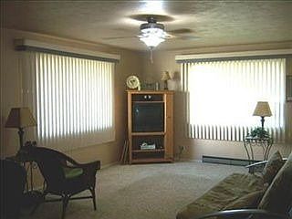 3rd image of 806 N 12th Ave