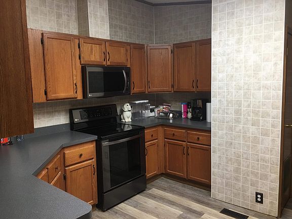 4th image of 1095 N Hackberry St