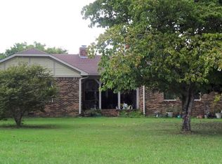 209 Wyatt Henry Ln SE, Owens Cross Roads, AL 35763