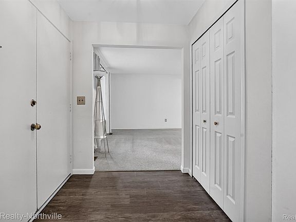 5th image of 7565 Embassy Dr
