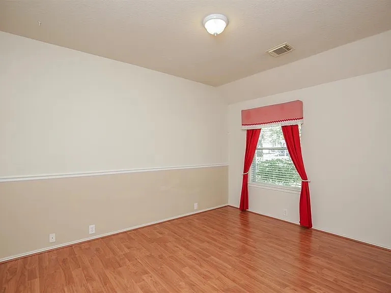 20502 Pioneer Bend Ct — Photo 24
