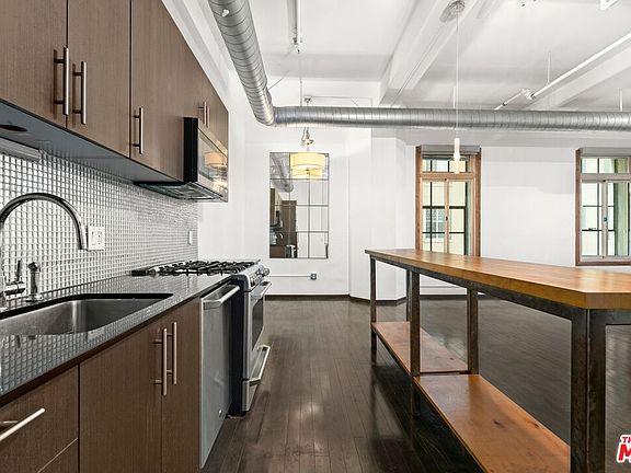 3rd image of 1645 Vine St APT 301