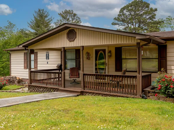 420 Eaves St, Athens, TN 37303