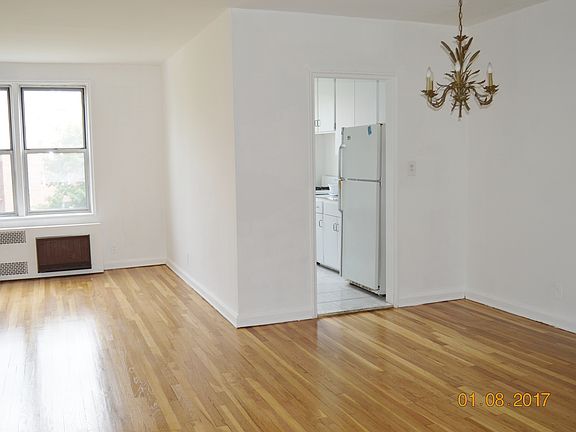 5th image of 66-10 Yellowstone Blvd #4H