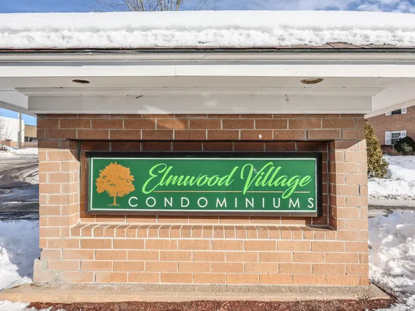 702 Elmwood Drive, Hudson, NH 03051