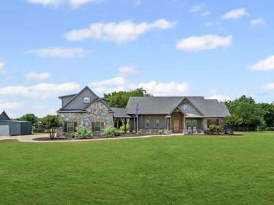 260 Peggy Ln, Gunter, TX, 75058
