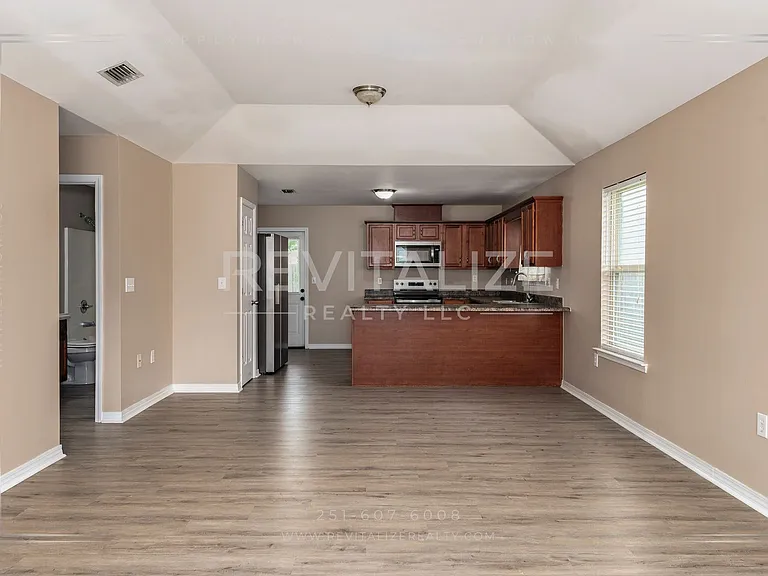 1549 Majesty Loop — Photo 10