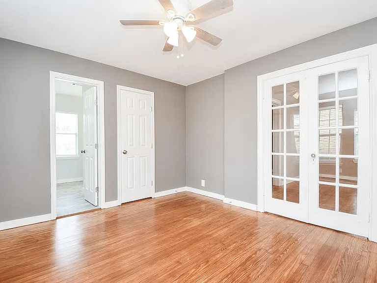 1525 Studewood St — Photo 14
