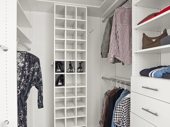 385 First Avenue image 10 of 14