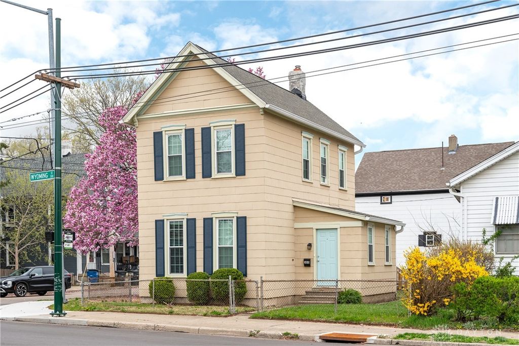 Real estate listing image