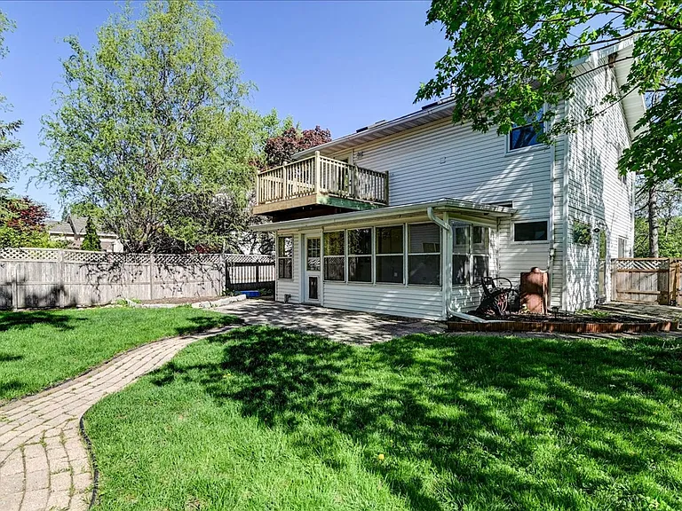 2961 Union St — Photo 23