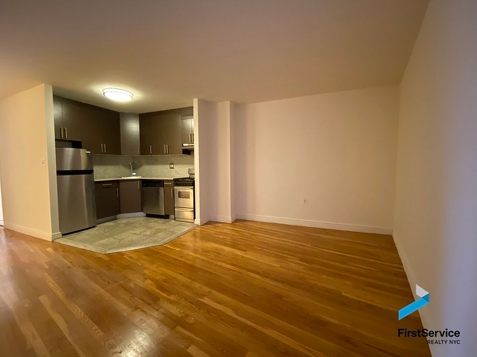 1st image of 50 Prince St #3C*
