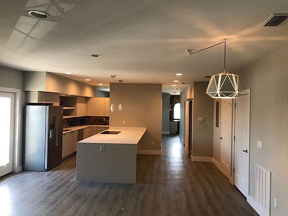 2nd image of 4645 SE 11th Pl Suite 304