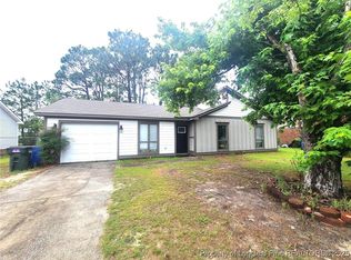 1540 Graystone Rd, Fayetteville, NC 28311