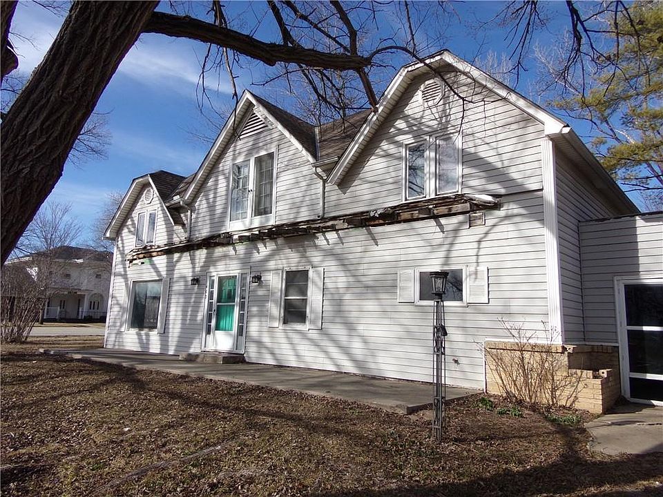 402 Walnut St, Lacygne, KS 66040 Zillow