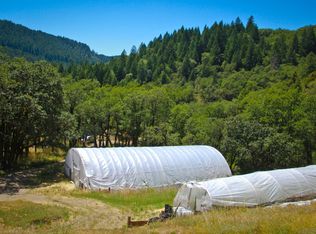 18 Ridge Rd, Bridgeville, CA 95526