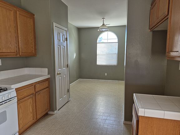 5th image of 1947 S Corbina Dr