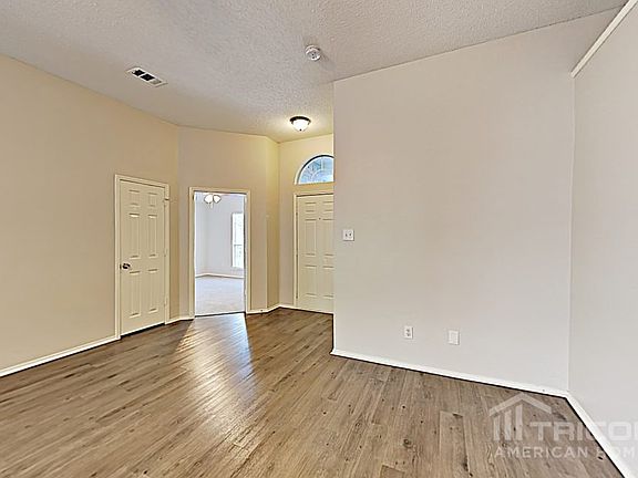 4th image of 3037 Morning Dove Ln