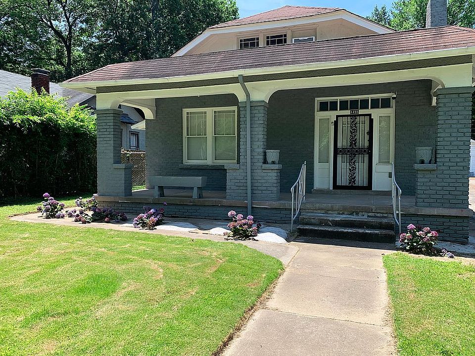 Front yard 1