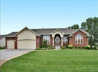 3102 N Ridge Port Ct, Wichita, KS 67205