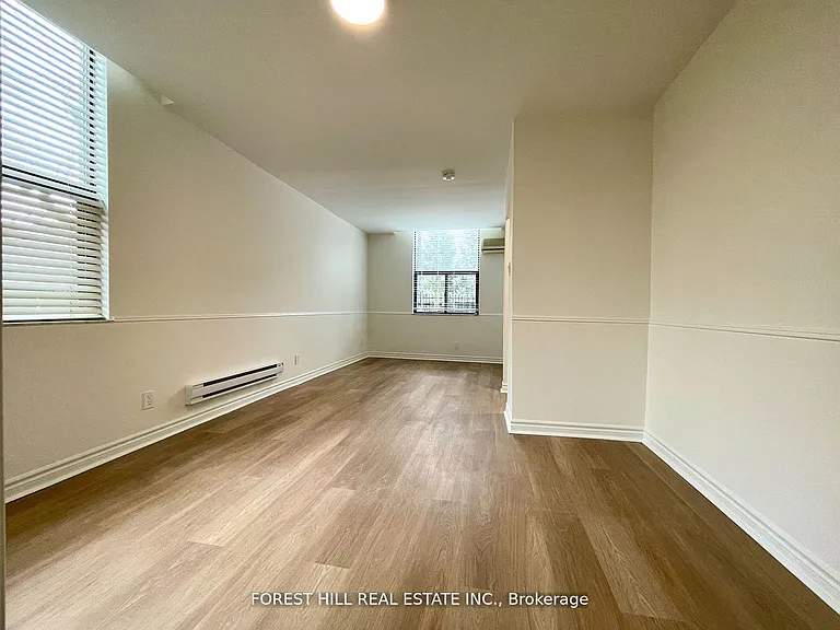 423 Avenue Rd #1 — Photo 14