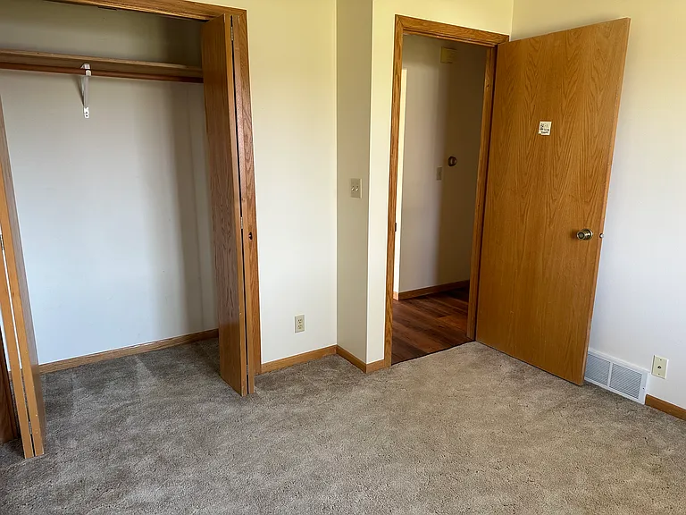 3323 Sundet Rd — Photo 7